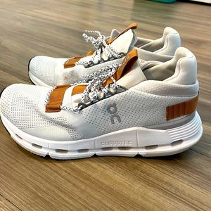 Women’s Cloud Nova